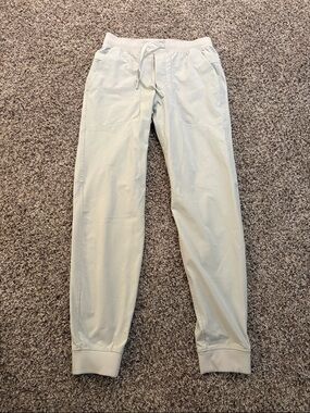 Men's Light Gray Lululemon Jogger Pants - Casual Drawstring Waist men’s small